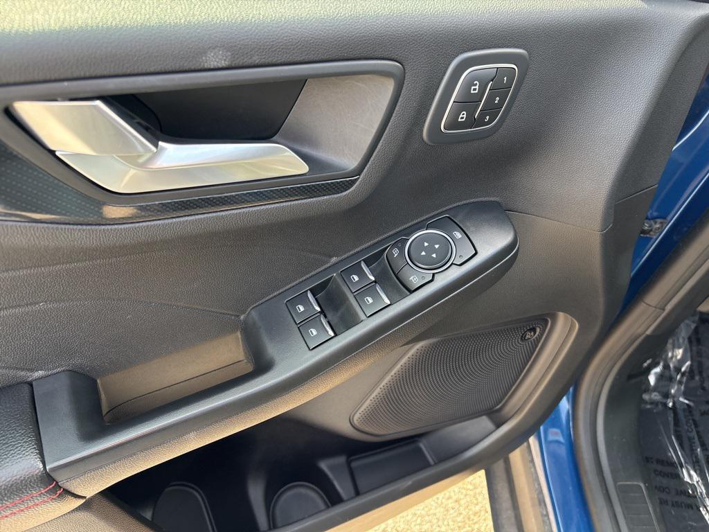 used 2023 Ford Escape car, priced at $26,996