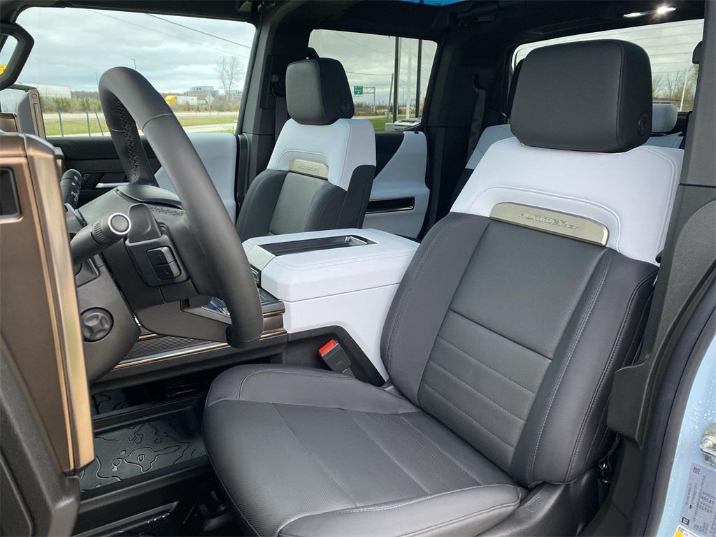 new 2025 GMC HUMMER EV Pickup car, priced at $95,895