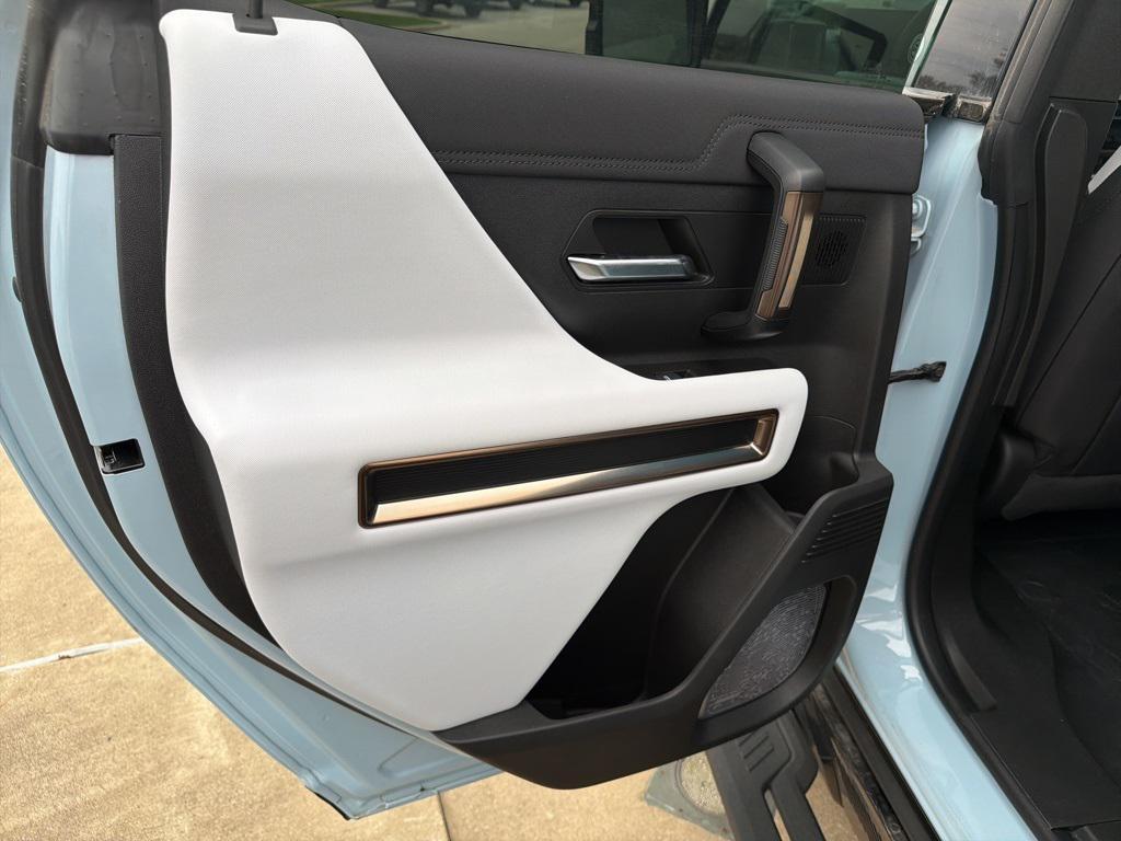 new 2025 GMC HUMMER EV Pickup car, priced at $95,895