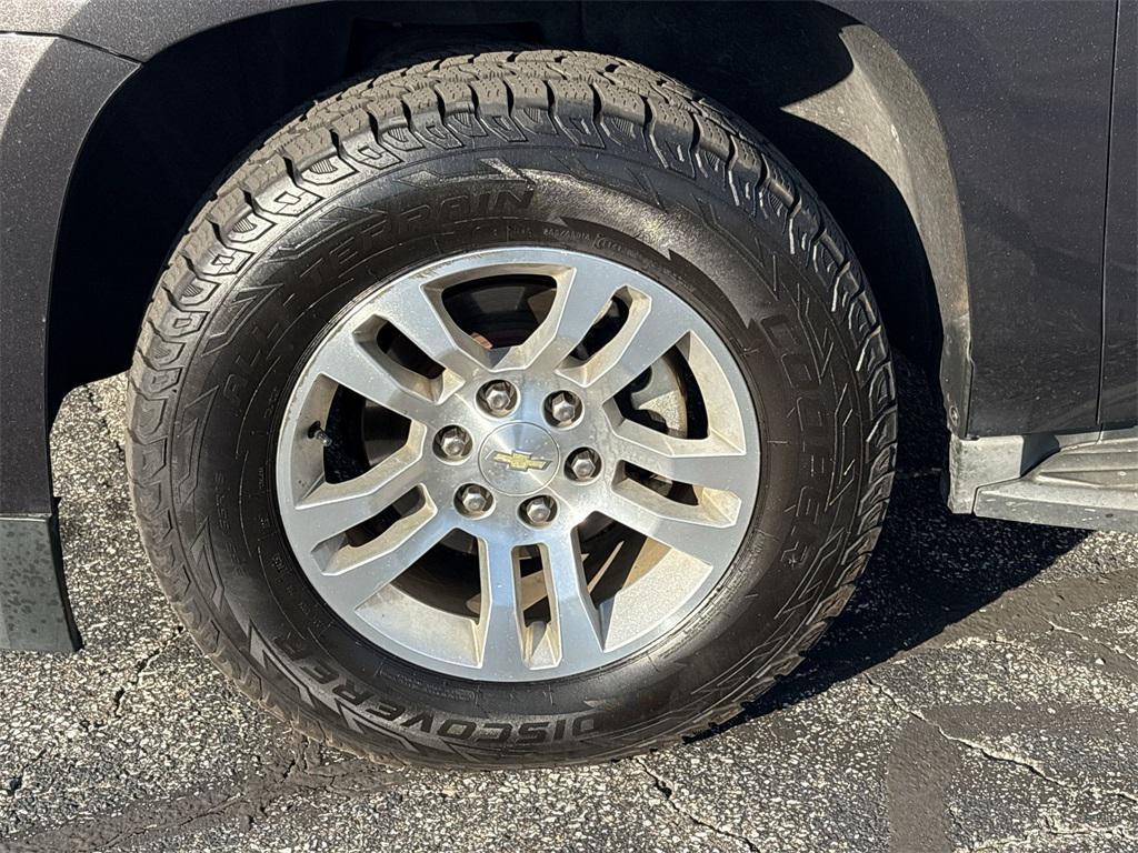 used 2016 Chevrolet Suburban car, priced at $9,000