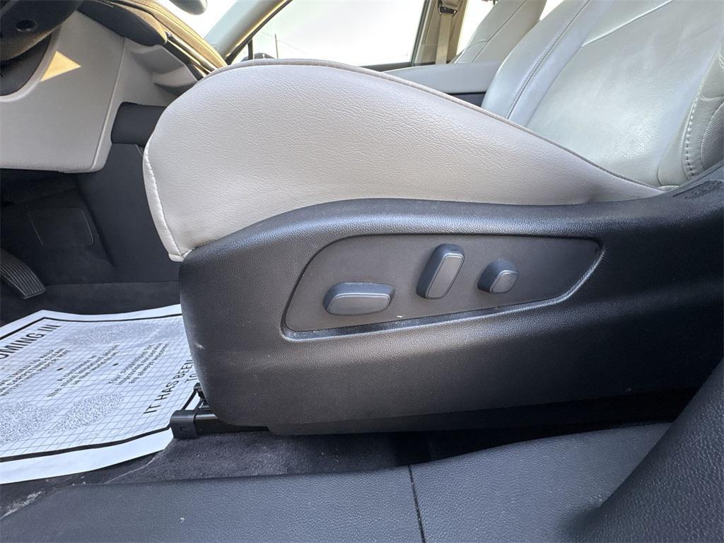 used 2019 Cadillac XT4 car, priced at $22,999