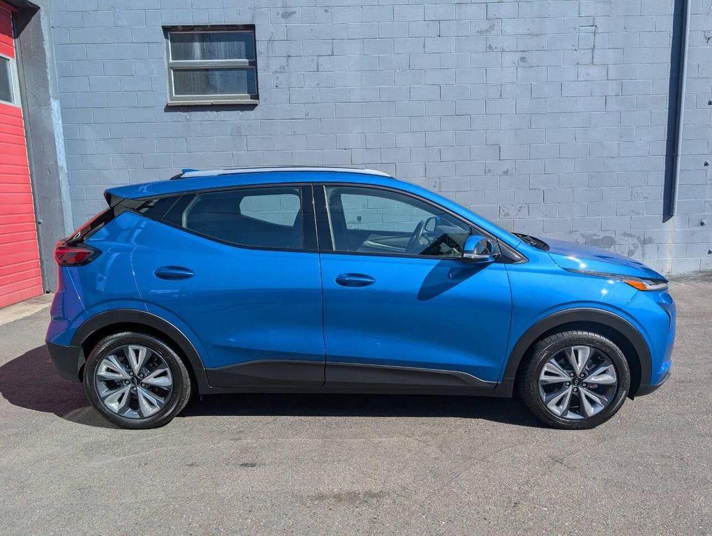 used 2022 Chevrolet Bolt EUV car, priced at $20,995