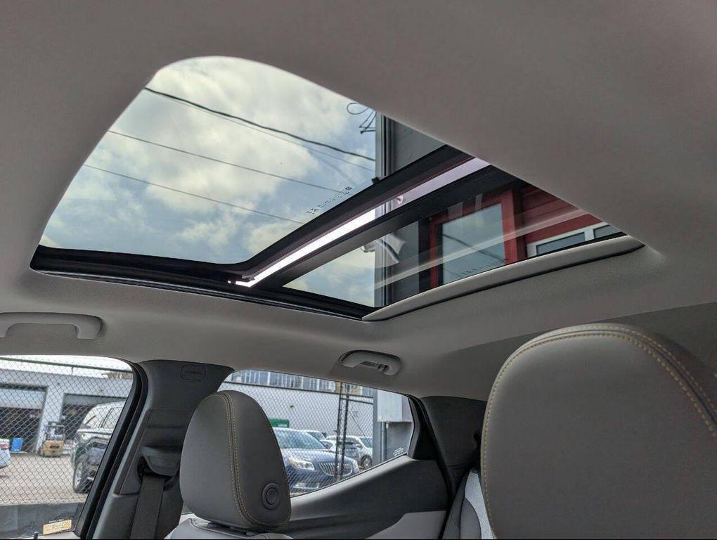 used 2022 Chevrolet Bolt EUV car, priced at $20,995