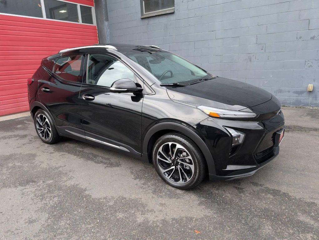used 2023 Chevrolet Bolt EUV car, priced at $23,995