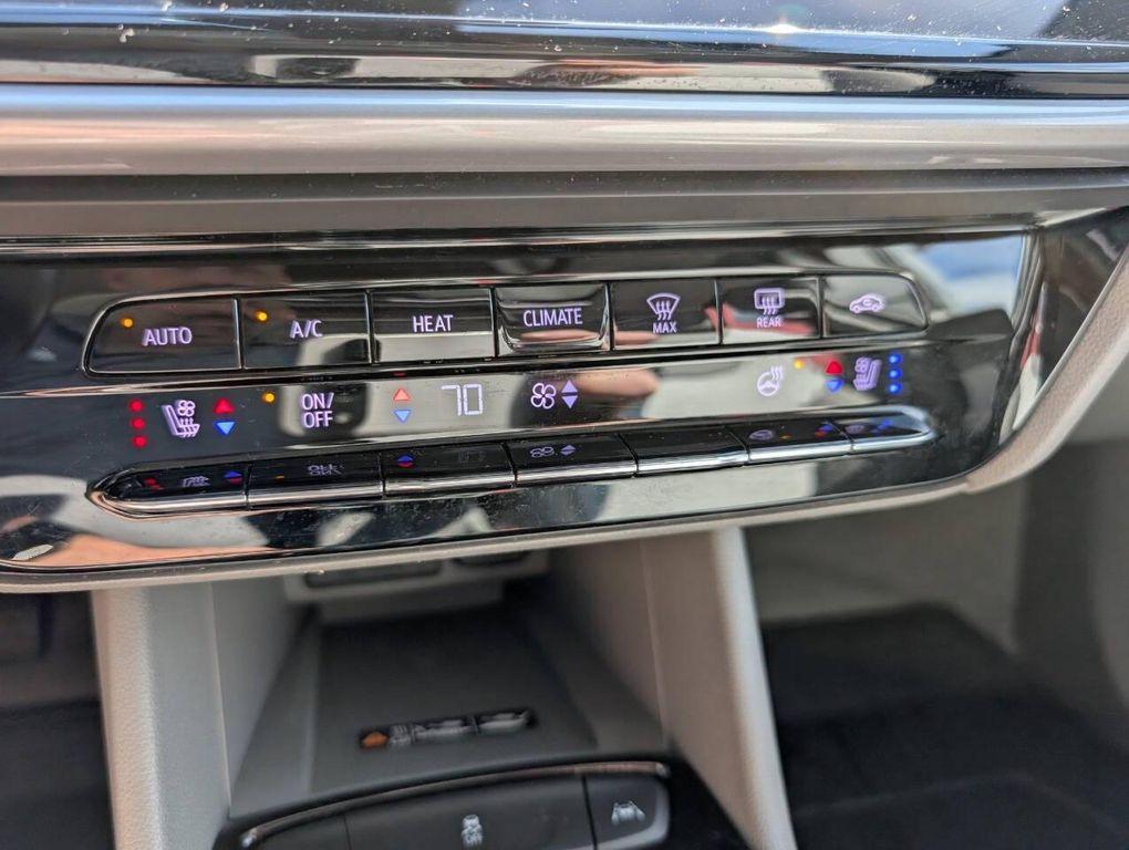 used 2022 Chevrolet Bolt EUV car, priced at $20,995