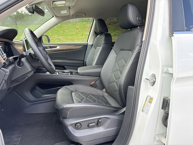 used 2025 Volkswagen Atlas car, priced at $39,899