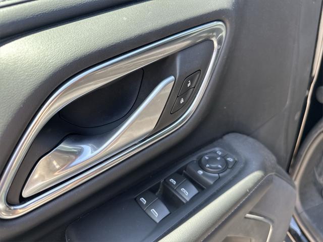 used 2022 GMC Yukon car, priced at $46,350
