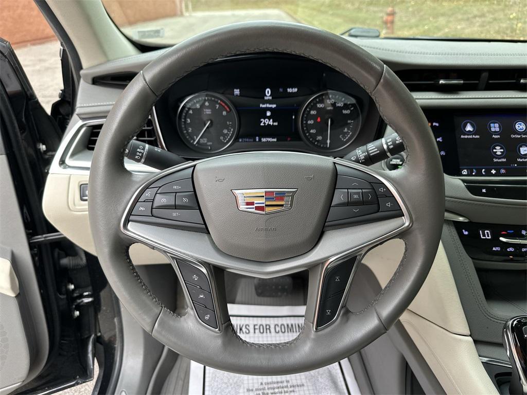 used 2020 Cadillac XT5 car, priced at $25,897