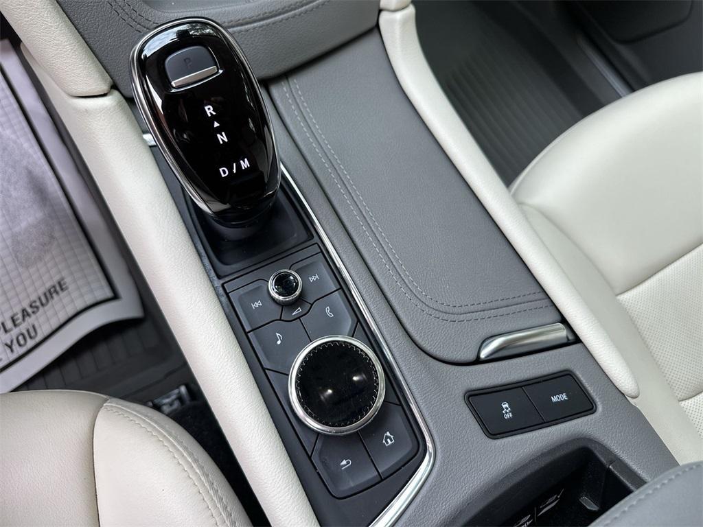 used 2020 Cadillac XT5 car, priced at $25,897