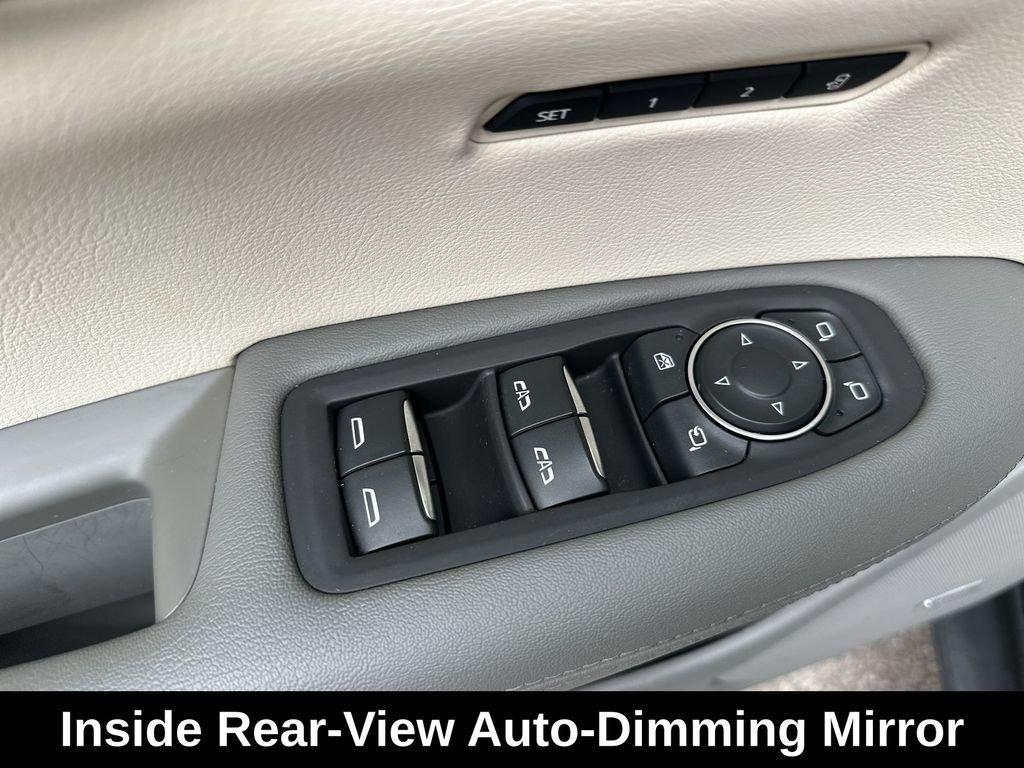 used 2020 Cadillac XT5 car, priced at $25,897