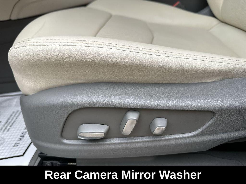 used 2020 Cadillac XT5 car, priced at $25,897