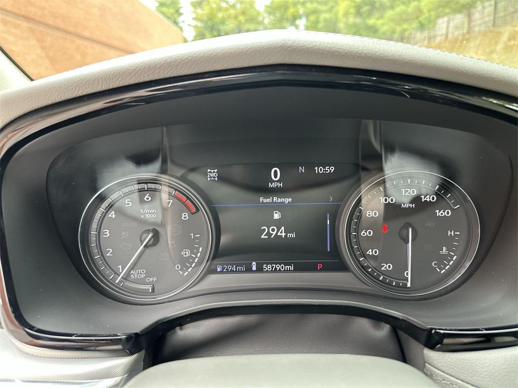 used 2020 Cadillac XT5 car, priced at $25,897