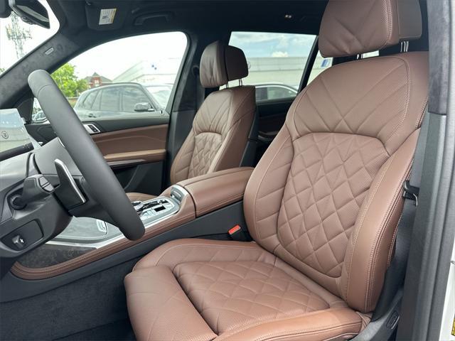 new 2026 BMW X7 car, priced at $97,165