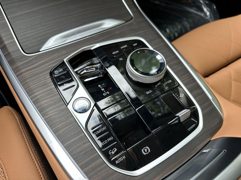 new 2026 BMW X7 car, priced at $96,485