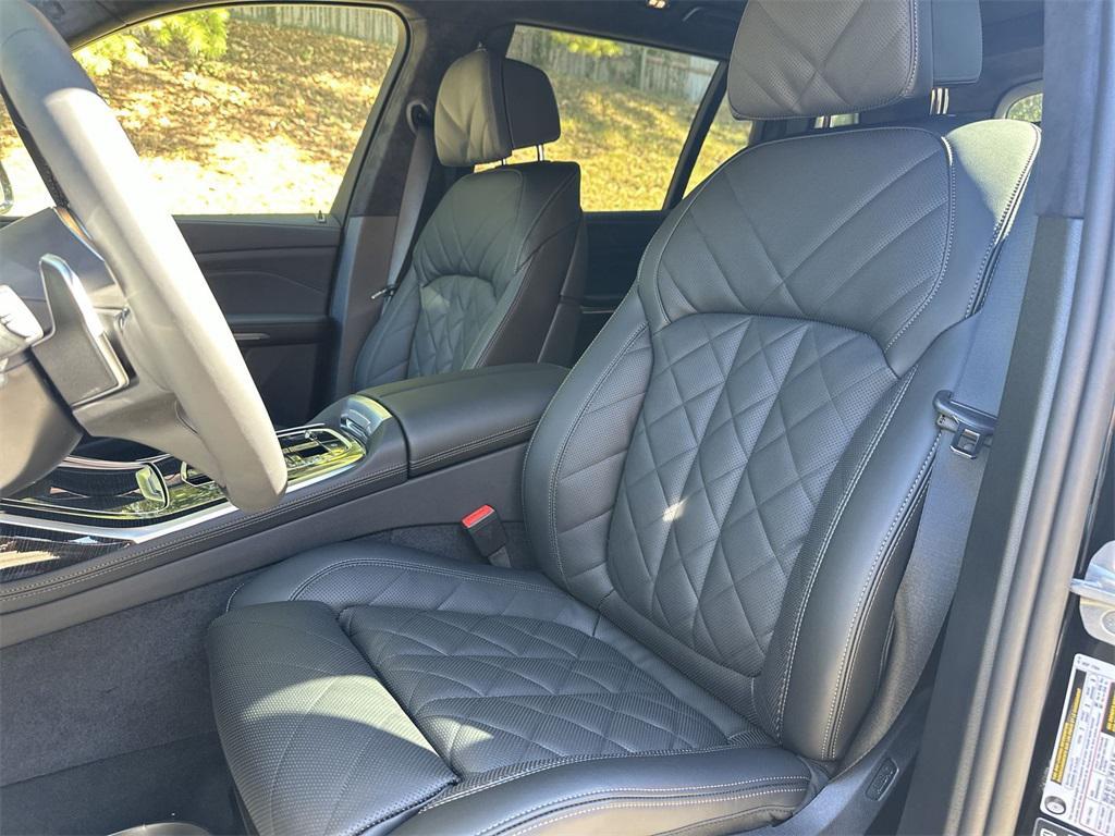 new 2026 BMW X7 car, priced at $99,375