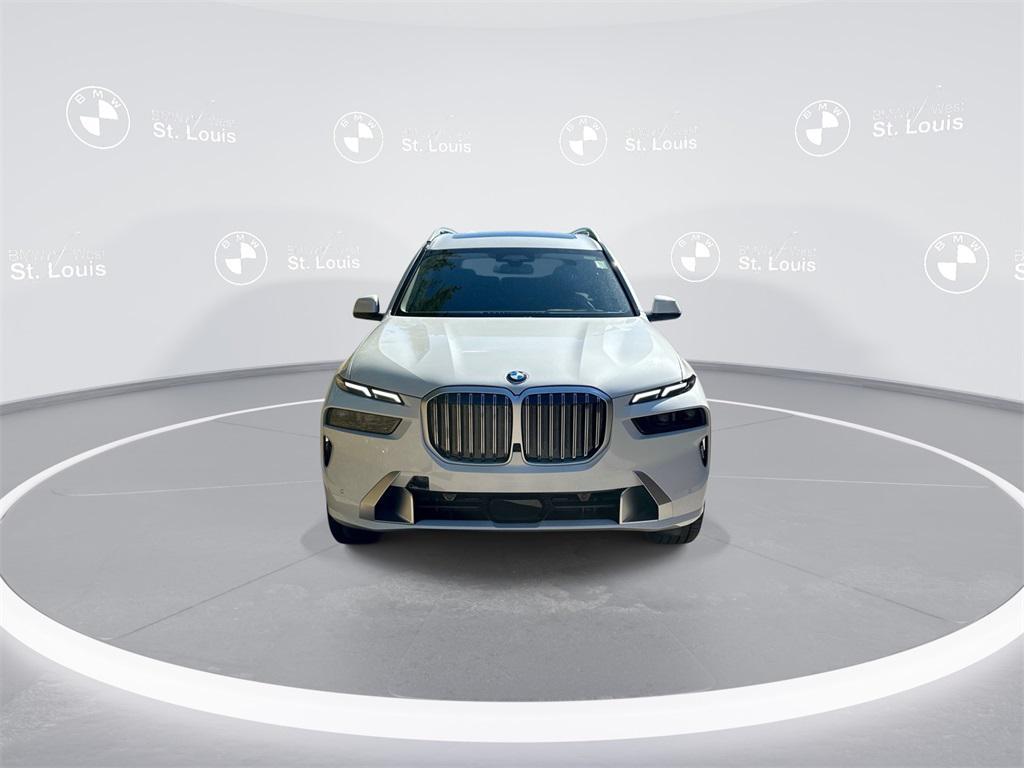 new 2026 BMW X7 car, priced at $95,035