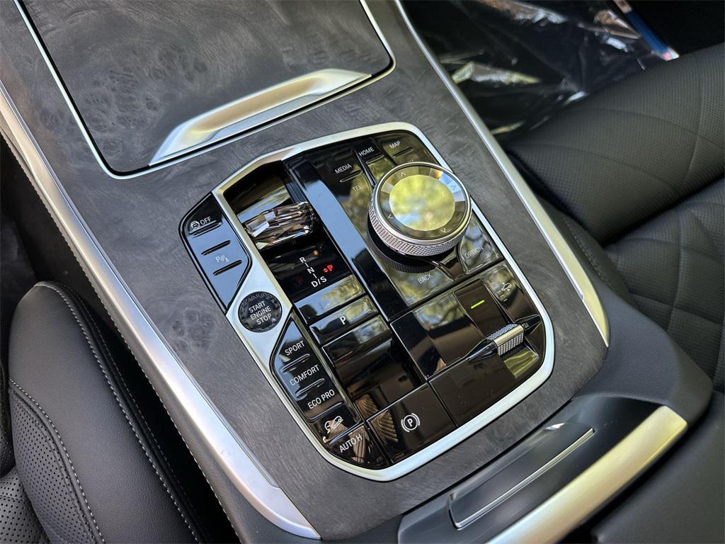 new 2026 BMW X7 car, priced at $95,035