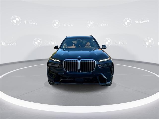 new 2025 BMW X7 car, priced at $95,400