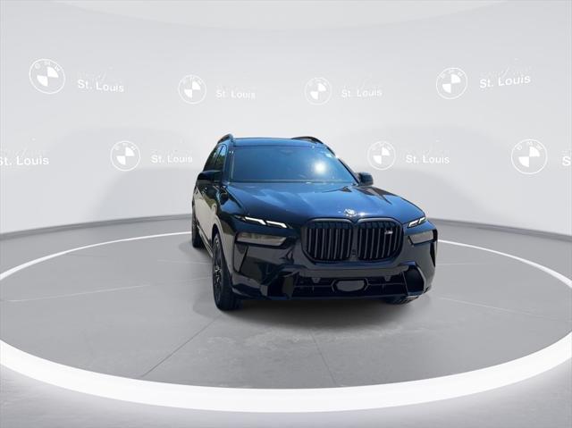 new 2025 BMW X7 car, priced at $118,900