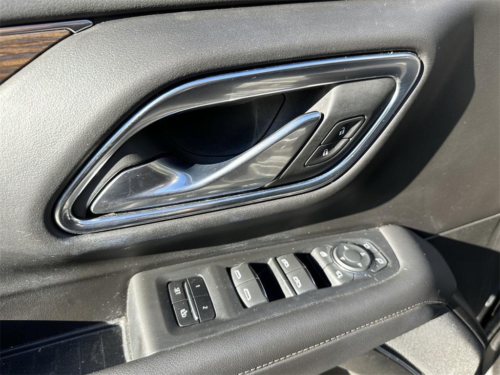 used 2021 Chevrolet Suburban car, priced at $44,979