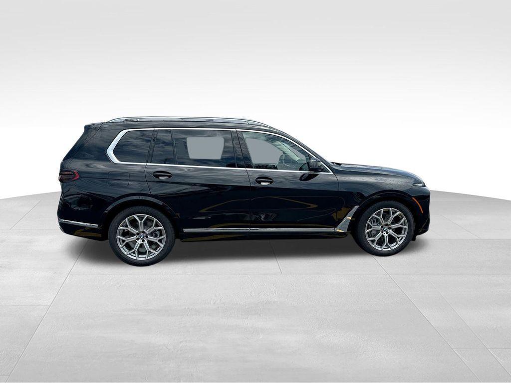 new 2026 BMW X7 car, priced at $93,335