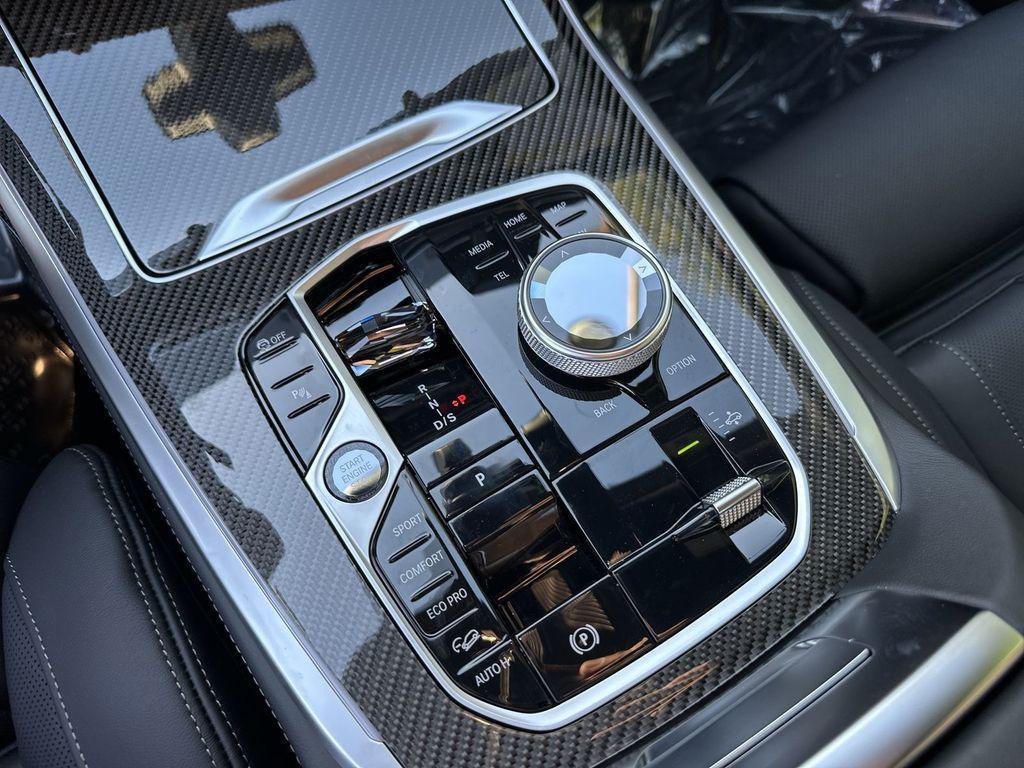 new 2026 BMW X7 car, priced at $125,615