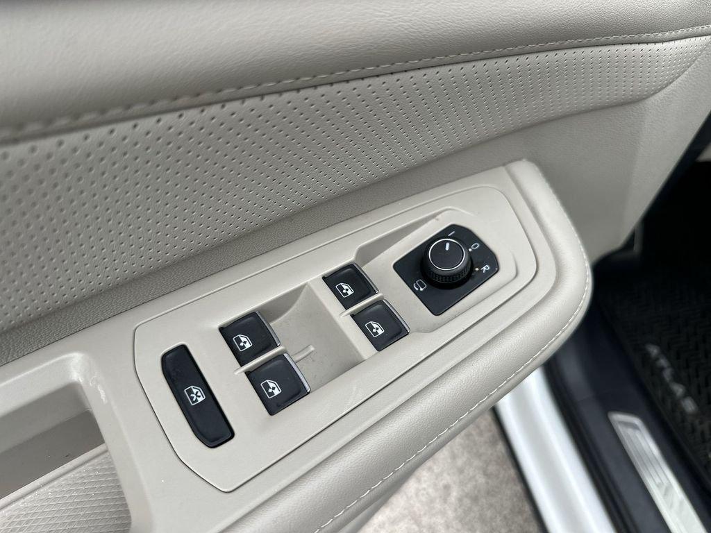 used 2024 Volkswagen Atlas car, priced at $35,855