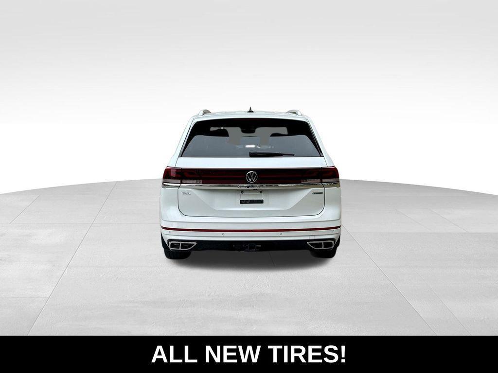 used 2024 Volkswagen Atlas car, priced at $35,855