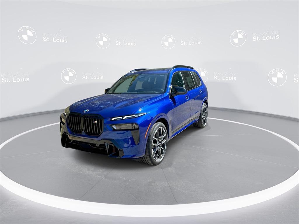 new 2026 BMW X7 car, priced at $125,380