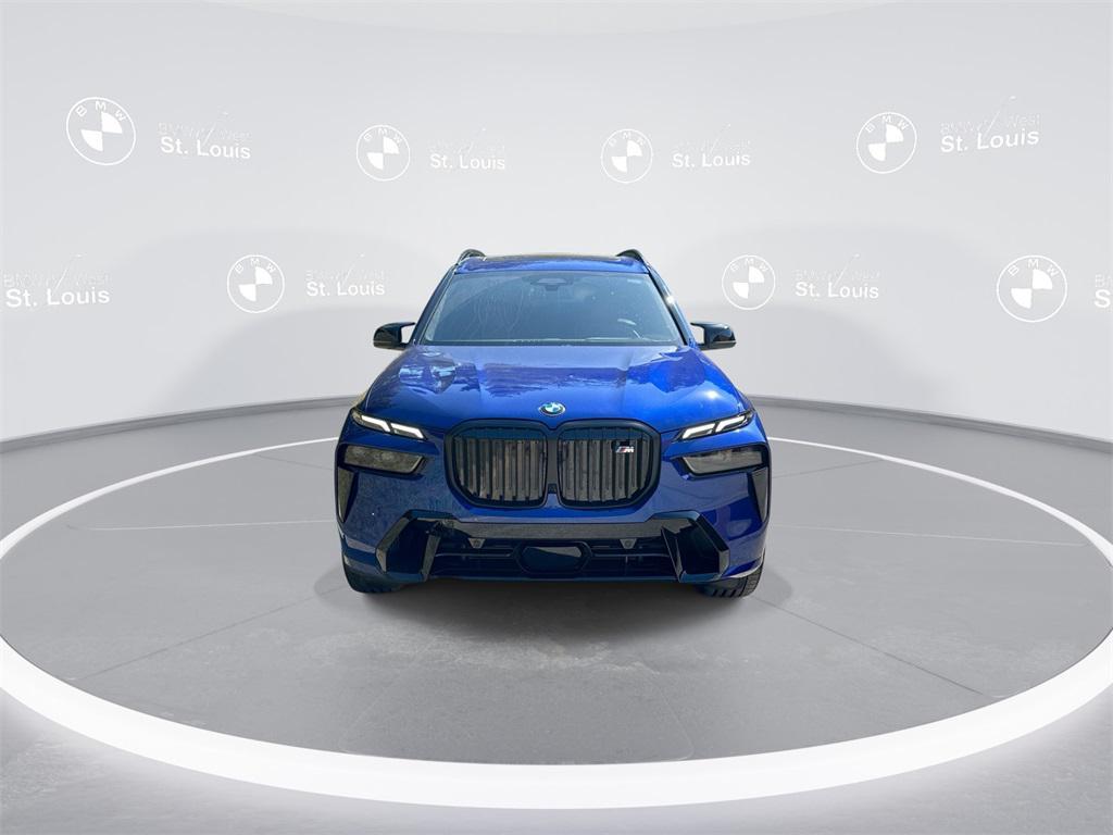 new 2026 BMW X7 car, priced at $125,380