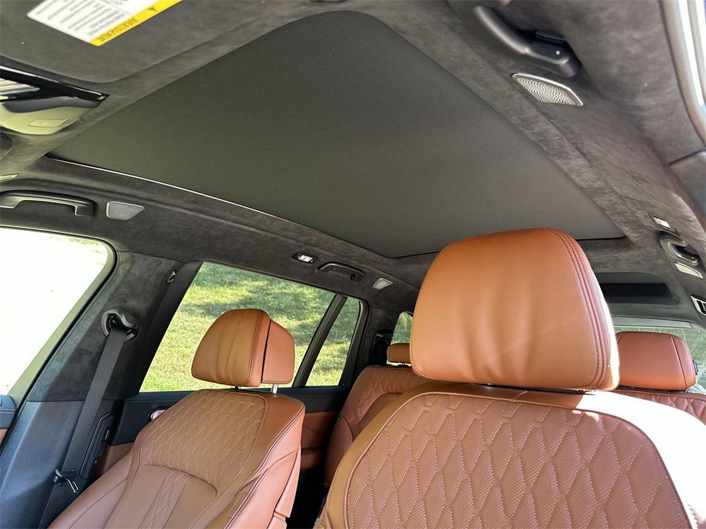 new 2026 BMW X7 car, priced at $125,380
