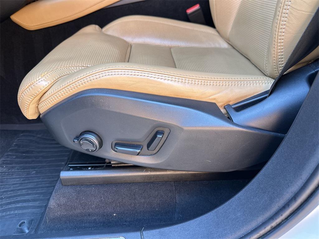 used 2019 Volvo XC90 car, priced at $28,445