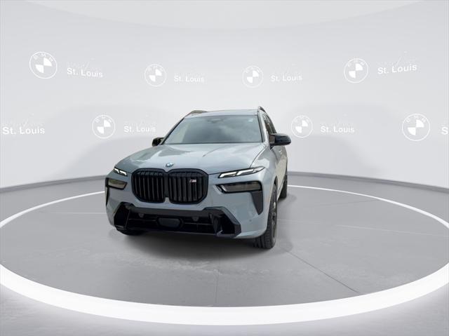 new 2025 BMW X7 car, priced at $122,600