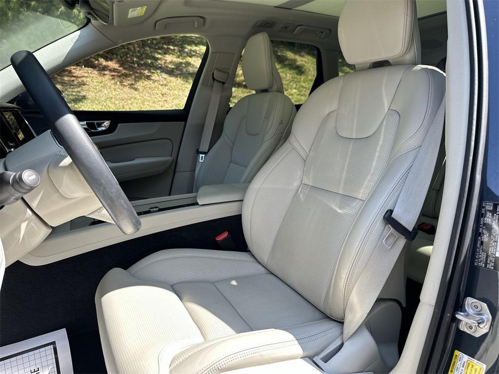 used 2022 Volvo XC60 car, priced at $35,959