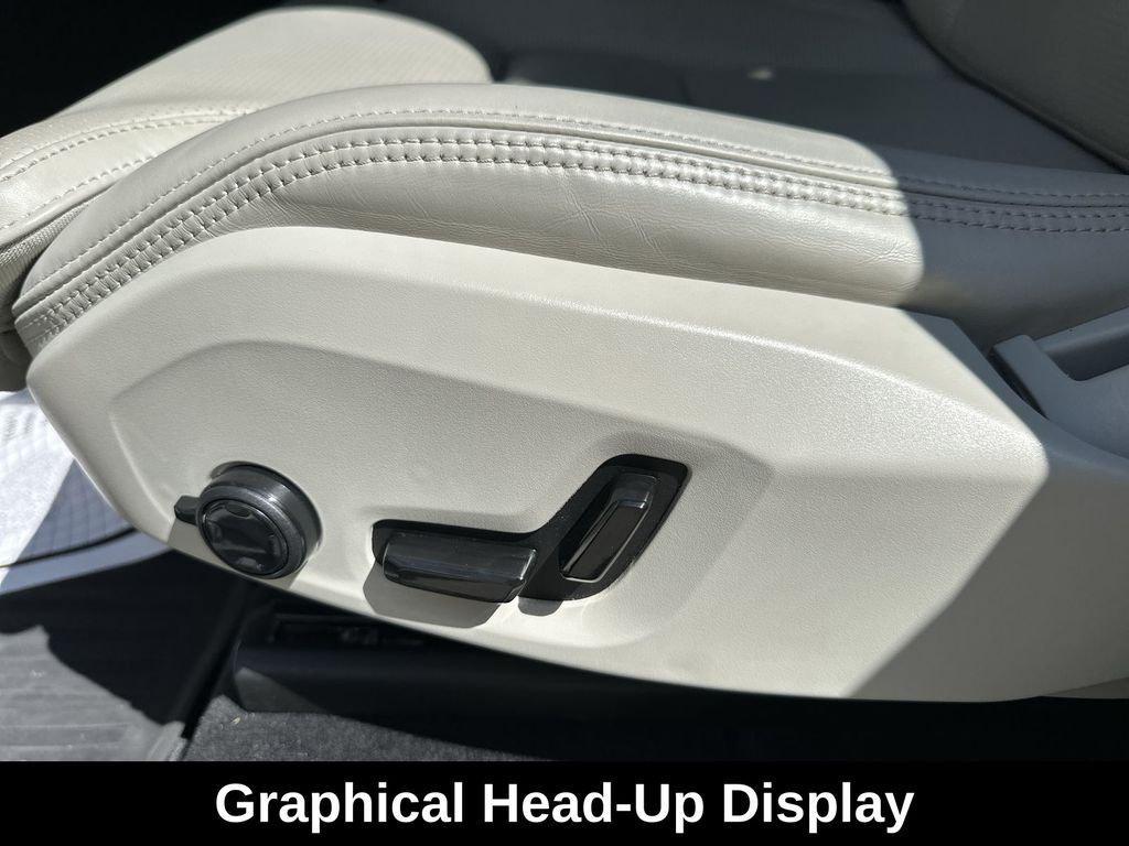 used 2022 Volvo XC60 car, priced at $32,885