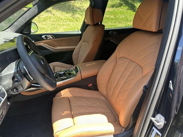 new 2026 BMW X7 car, priced at $97,165
