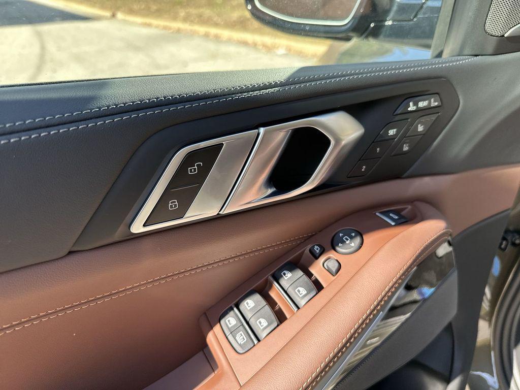 new 2026 BMW X7 car, priced at $122,335