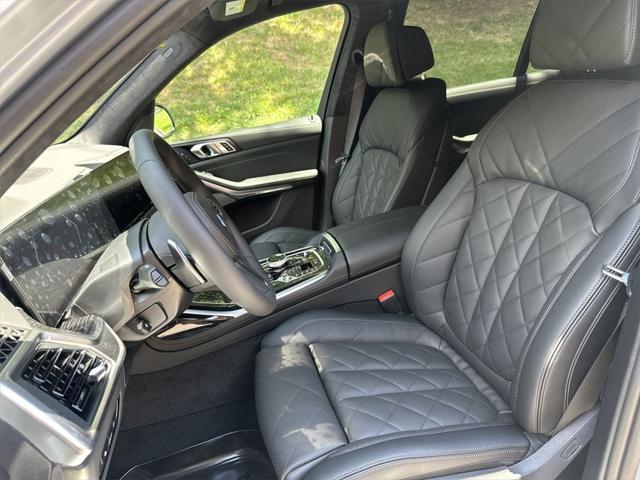 new 2026 BMW X7 car, priced at $98,465