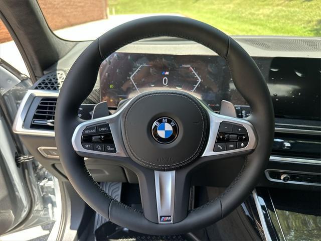new 2026 BMW X7 car, priced at $98,465