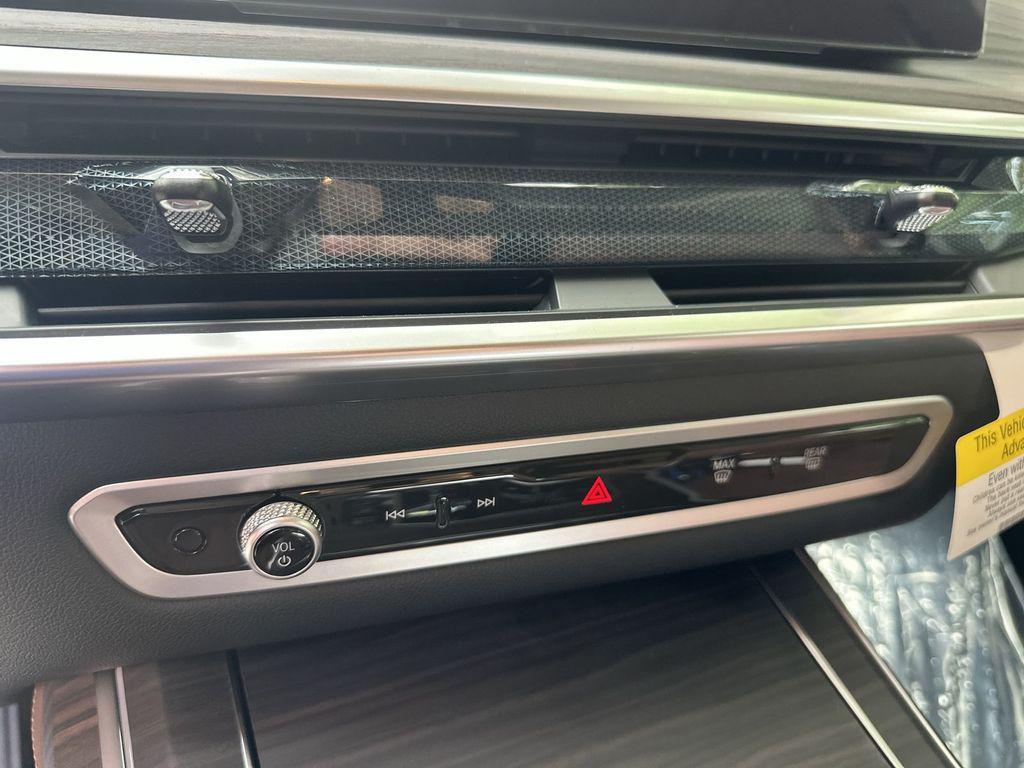 new 2026 BMW X7 car, priced at $92,915