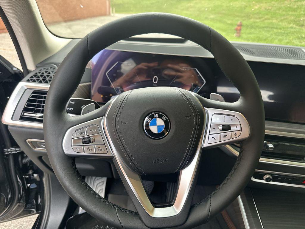 new 2026 BMW X7 car, priced at $92,915