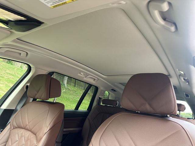 new 2026 BMW X7 car, priced at $92,915