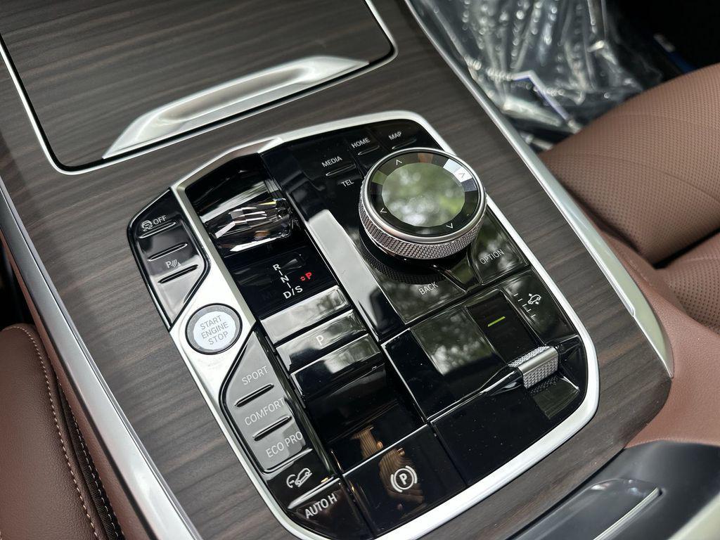 new 2026 BMW X7 car, priced at $92,915