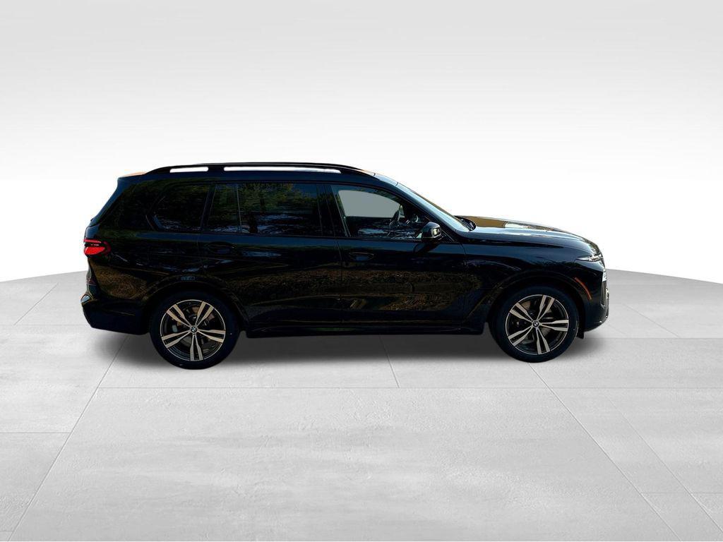 new 2026 BMW X7 car, priced at $99,285
