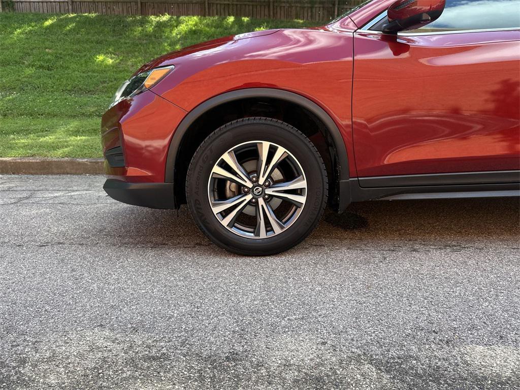 used 2019 Nissan Rogue car, priced at $15,776