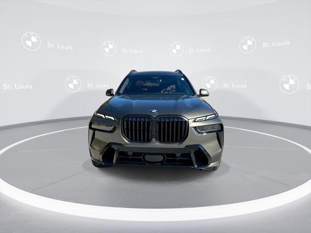 new 2025 BMW X7 car, priced at $98,050