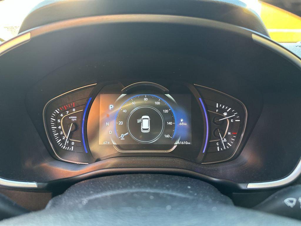 used 2020 Hyundai Santa Fe car, priced at $19,445