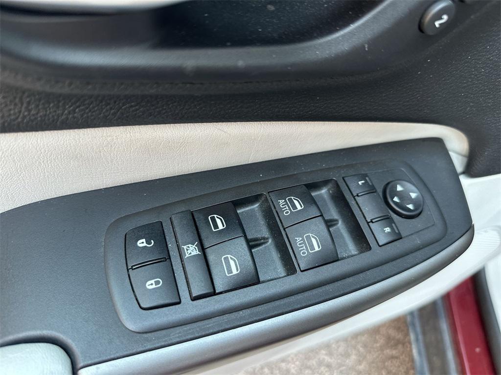 used 2021 Jeep Cherokee car, priced at $22,545