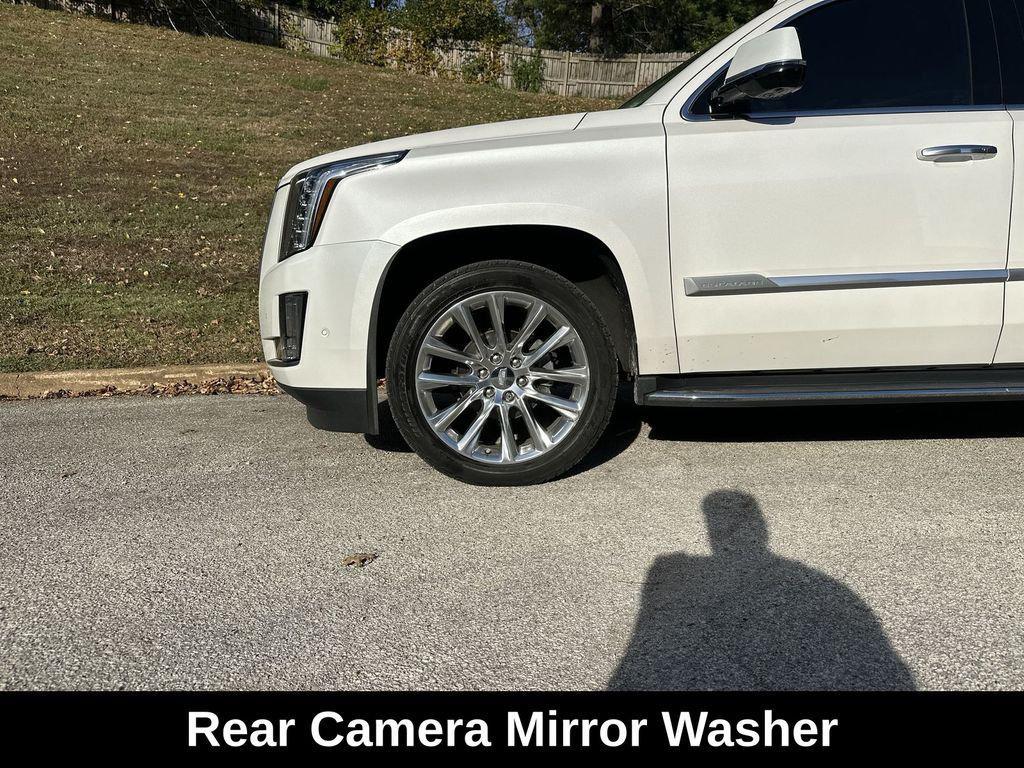 used 2019 Cadillac Escalade car, priced at $31,876