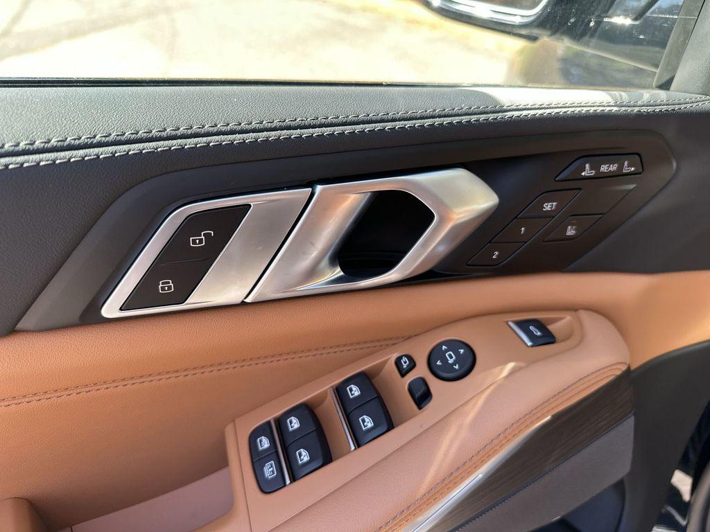 new 2026 BMW X7 car, priced at $98,525